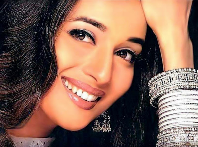 Madhuri Dixit Wallpapers Free Download