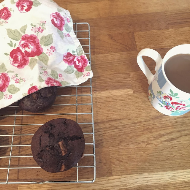 Pear & Chocolate Muffins