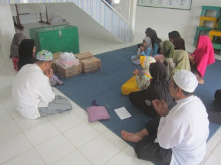 MI Al Raudlah Berbagi Bersama Panti Asuhan Anak Yatim Rahmah Al-Asri