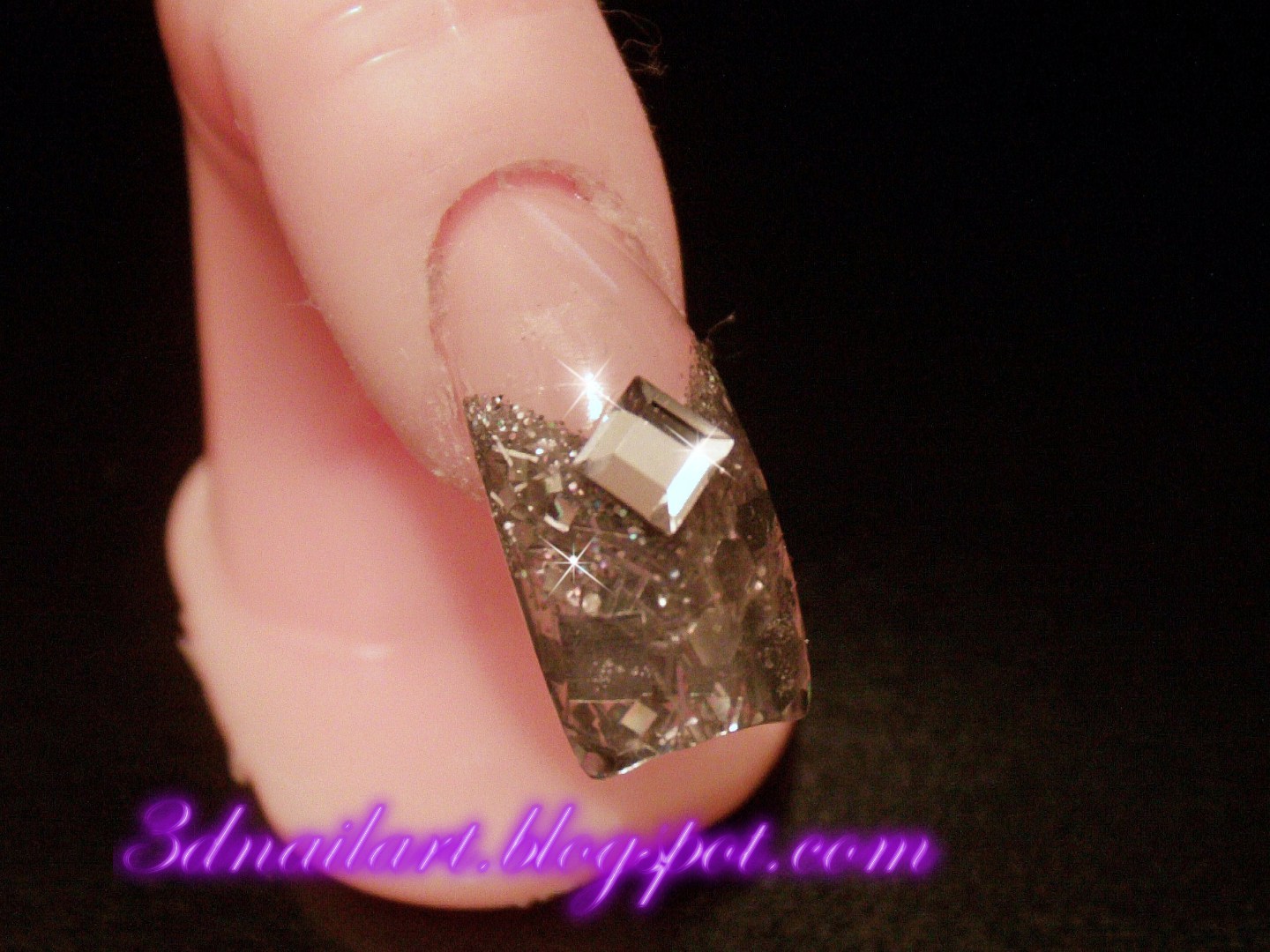 3D Nail Art: Silver New Year's Eve 2011