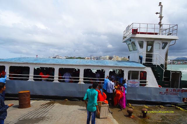 Ferry from Memorial to Mainland