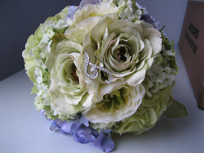 Bridal Bouquet with an antique brooch that I bought 