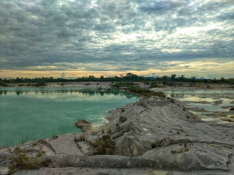 Danau Kaolin Bangka Belitung