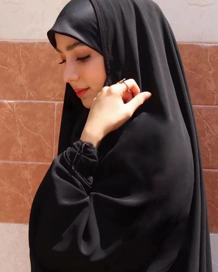 Black Hijab Girl