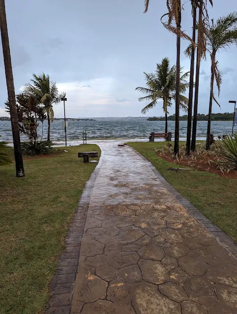 Walking path along Lago Sul at Pontão in Brasilia