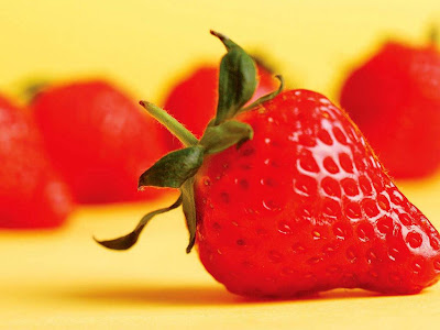 Delicious Strawberry Normal Resolution HD Wallpaper 9