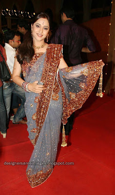 Small Screen Actress at the Star Parivaar Awards 2009