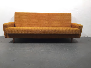 Original Compulsive Design - Mid Century Sofabed