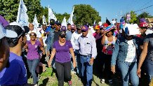 Barahona: Noris  Medina resalta asistencia PLD en recorrido.-