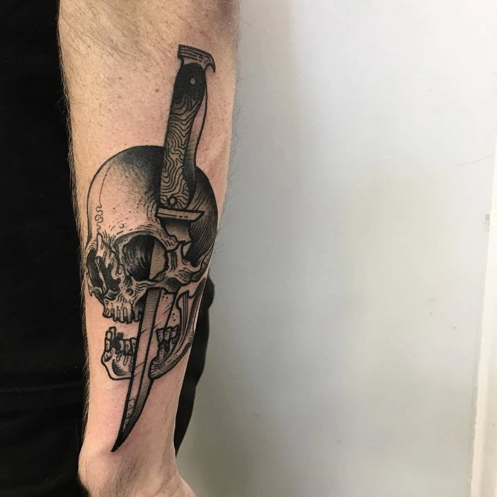 Tatuajes de Calaveras y Dagas