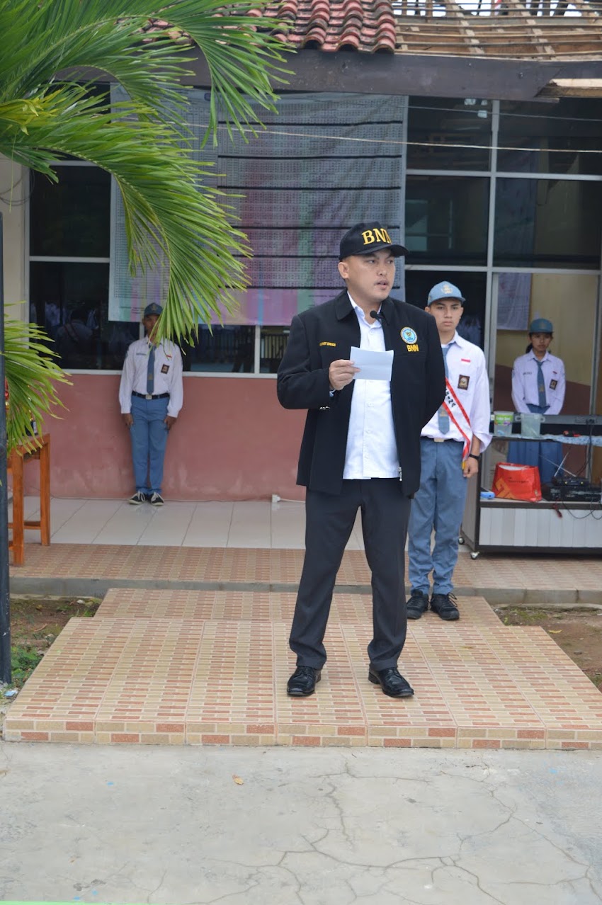 UPACARA BENDERA SMAN 14 BANDAR LAMPUNG SENIN TANGGAL 24 JULI 2017