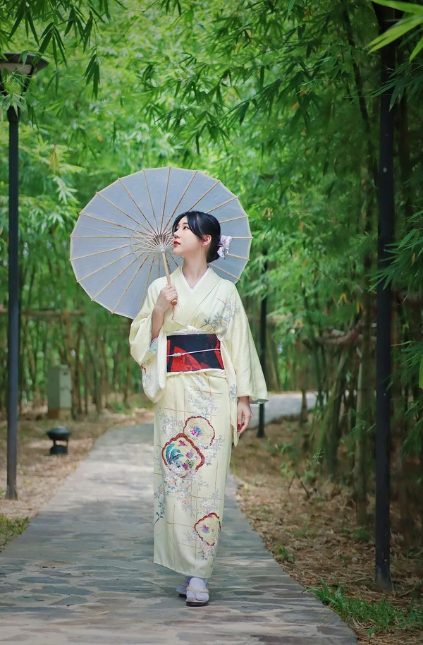 Thiếu nữ trang phục Nhật Bản