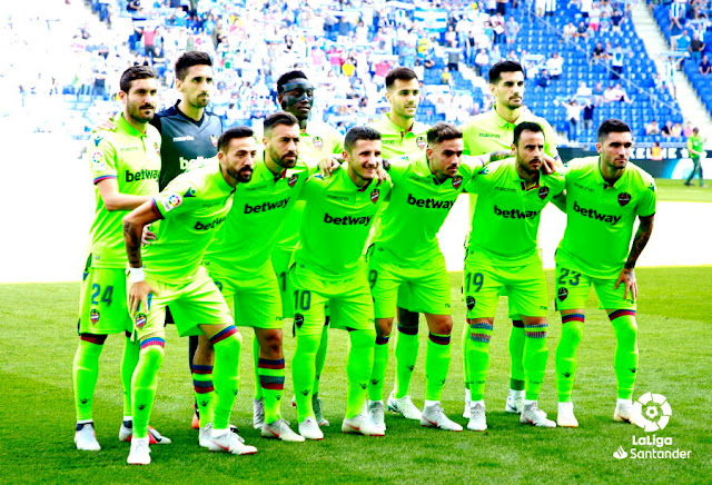 LEVANTE U. D. - Temporada 2018-19 - Campaña, Oier, Emmanuel Boateng, Rober Pier y Chema; Morales, Antonio Luna, Enes Bardhi, Roger, Pedro López y Jason. R. C. D. ESPANYOL DE BARCELONA 1 (Sergio García) LEVANTE U. D. 0. 16/09/2018. Campeonato de Liga de 1ª División, jornada 4. Cornellá-El Prat, Barcelona, RCDE Stadium.