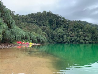 Menelusuri Keindahan Danau Laut Tinggal Yang Tersembunyi di Pedalaman Hutan Pasaman