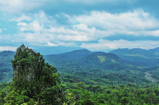 Wisata Alam Bukit Selo Arjuna dan Bligo, Bukit Batu Besar di kota Kendal