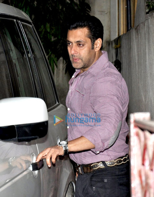 Salman Khan & Govinda  watch Mahesh Manjrekar's Marathi Cinema