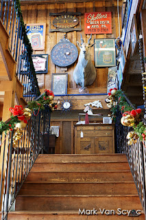 antique market stairs