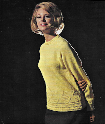 The Vintage Pattern Files: Free 1960's Knitting Pattern - Women's Raglan Sweater