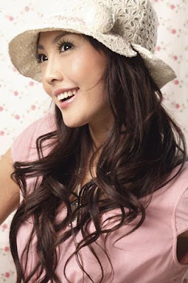 cute asian hair style -http://long-hairstyle.blogspot.com/