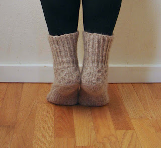 honeycomb, slippers, cabled, ribbed, knit, knitting, pattern, bulky, yarn, tan, neutral