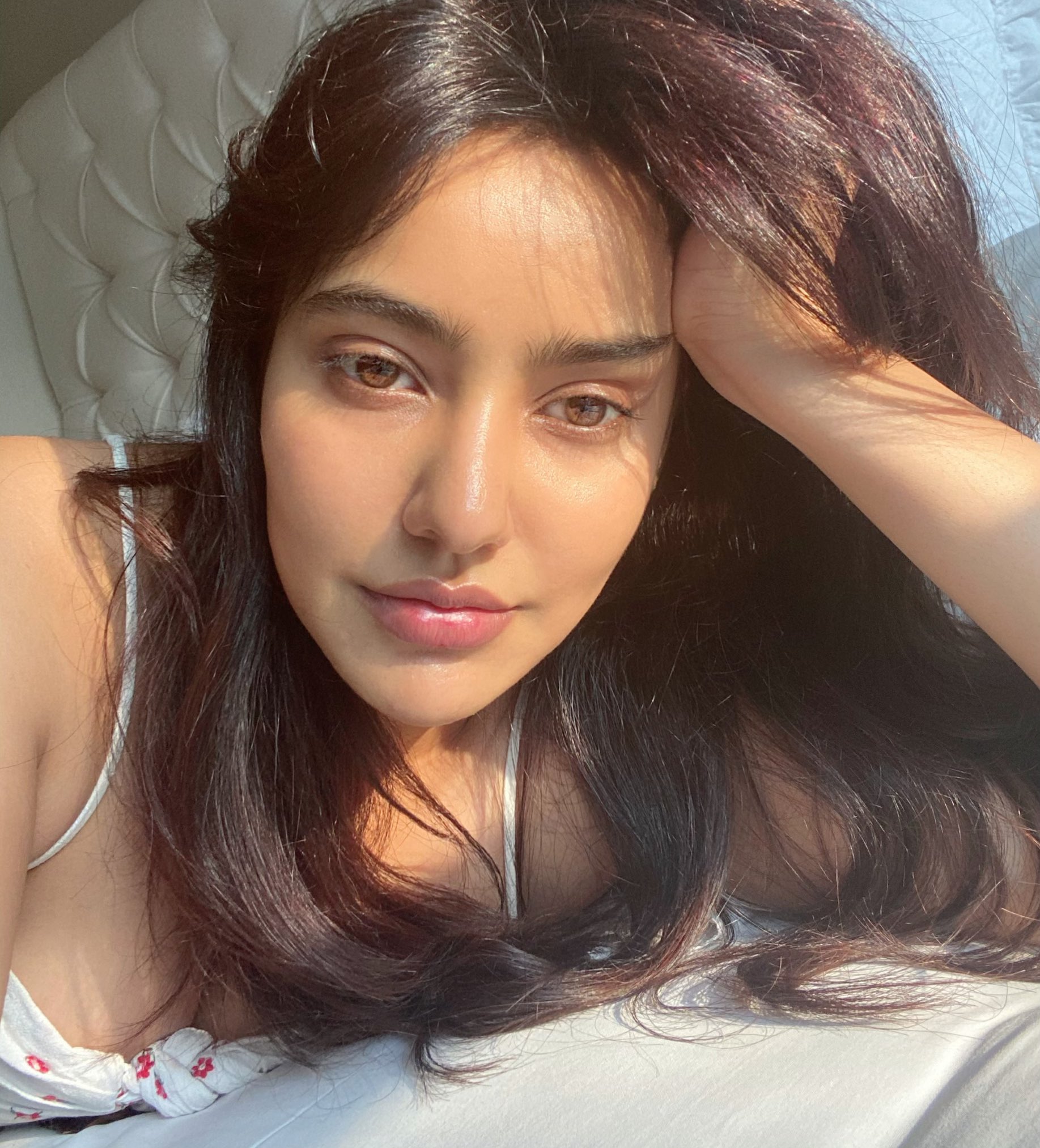 Neha Sharma UHD HD HQ Photos