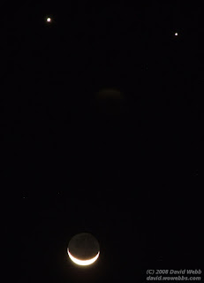 moon and stars smiling face - venus and jupiter align with moon