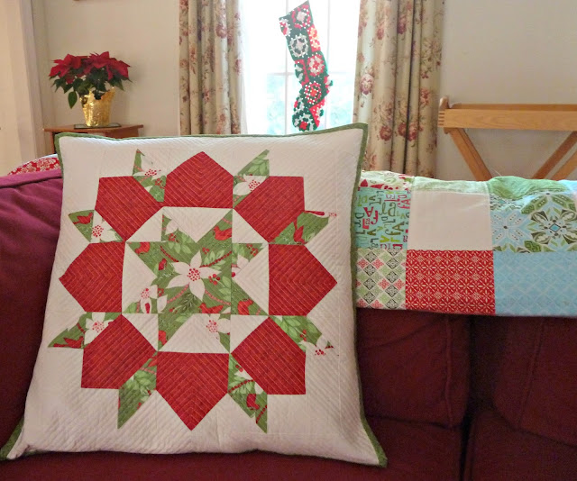 Alidiza: Kate Spain Christmas Swoon Pillow