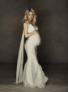Shakira gives birth to baby boy