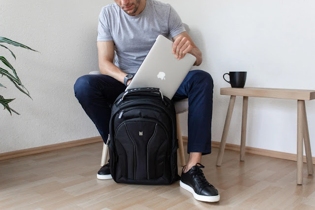 MacBook laptop backpack