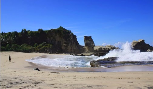 Keindahan Pantai Klayar Pacitan Objek Wisata Terbaik di Jawa Timur