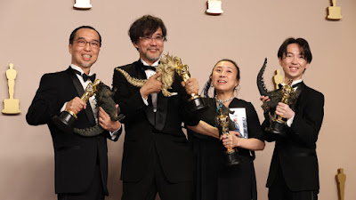 Godzilla -1 effects team with Oscars