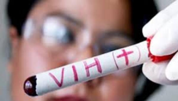 En riesgo las vidas de 70.000 venezolanos por escasez de tratamiento contra el VIH 