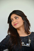 Shruti Haasan Glam pics-thumbnail-49