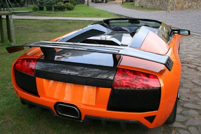 Lamborghini Murcielago impresses with orange
