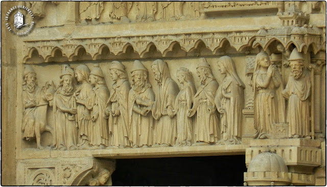 PARIS (75) - Cathédrale Notre-Dame (Portfolio des 800 ans du monument - Extérieur)