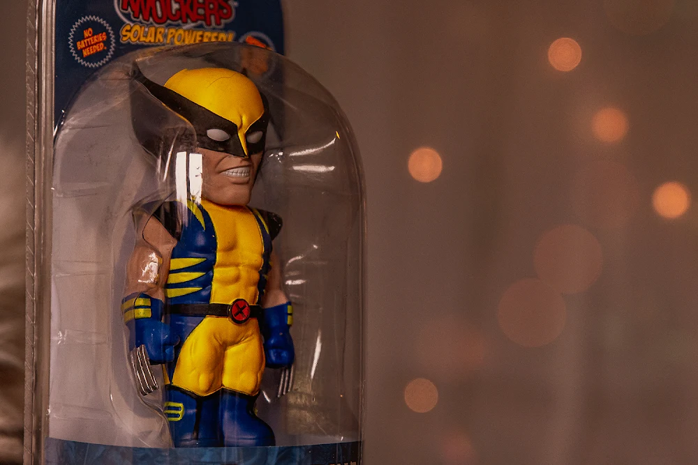 figurka na słońce wolverine gadżety marvela