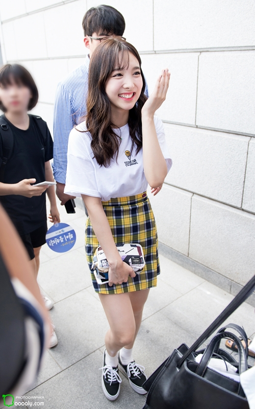 Twice Nayeon Airport Fashion Official Korean Fashion