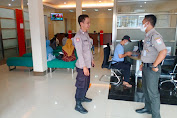 Bhabinkamtibmas Polsek Cikijing Patroli Mobiling, Berikan Pengamanan pada Bank BNI KCP Cikijing