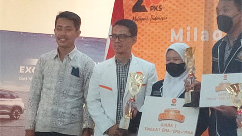 Tim SMA Negeri 1 Tanjungpinang Borong Juara Debate Competition