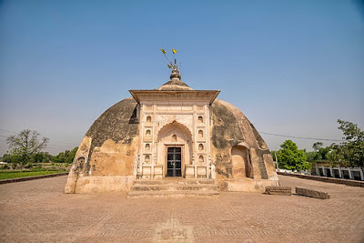 Temple that predicts rain