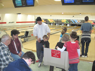 Dixie Landers and friends gather at bowling outing