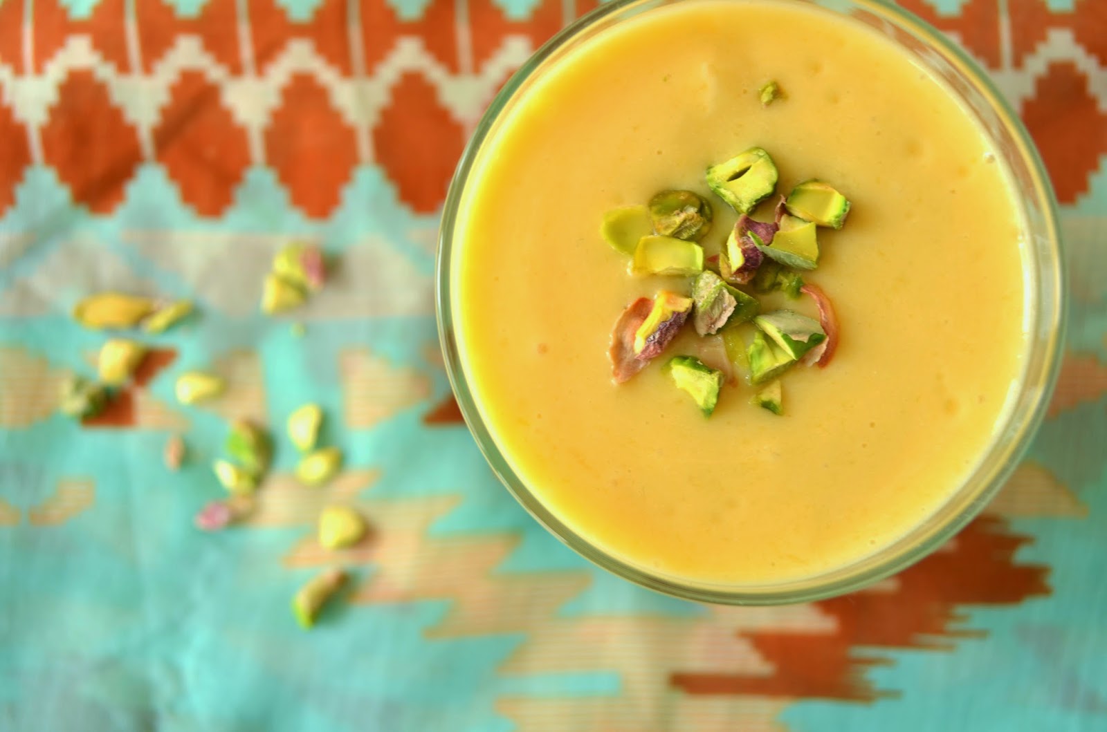 http://www.aworldinmyoven.com/2014/06/indian-mango-lassi.html