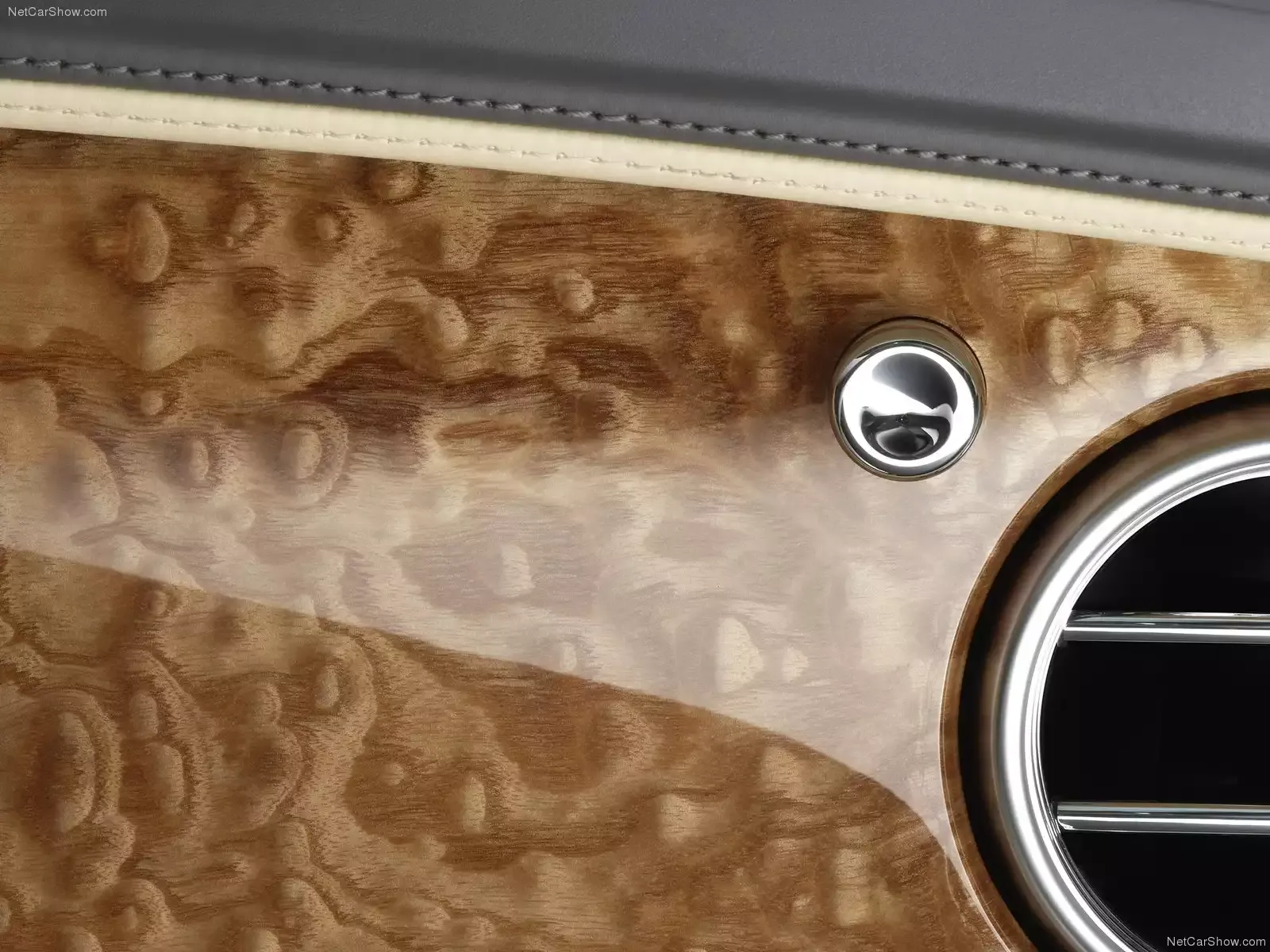 Hình ảnh xe ô tô Bentley Continental GTC 2012 & nội ngoại thất