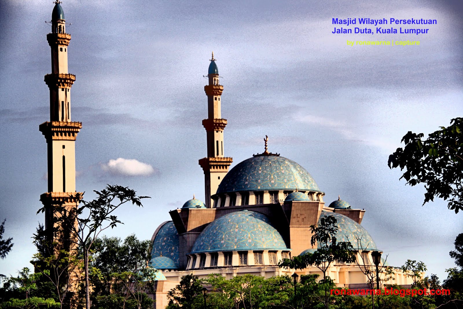 ronawarna: Masjid Wilayah Persekutuan Kuala Lumpur