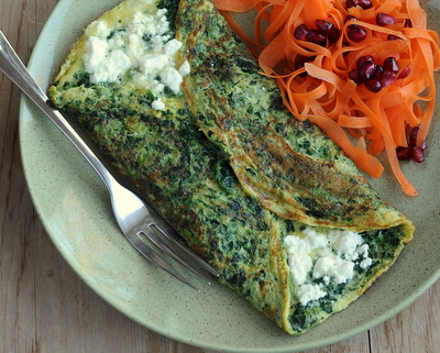 How to Make a Spinach Omelet, Best Recipes for Everyday 2015 ♥ AVeggieVenture.com.