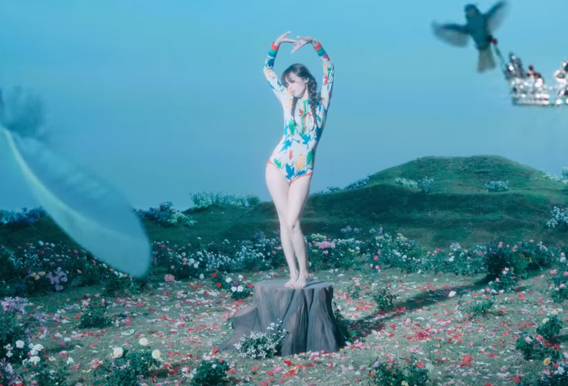 Music video: HyunA returns with her fragrant punani anthem "Flower shower"