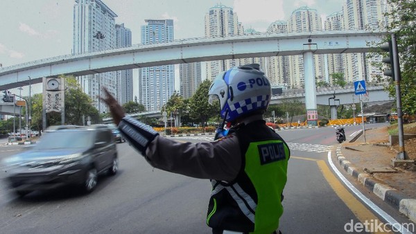Nasib Malang Briptu Gugur Ditabrak Saat Menilang
