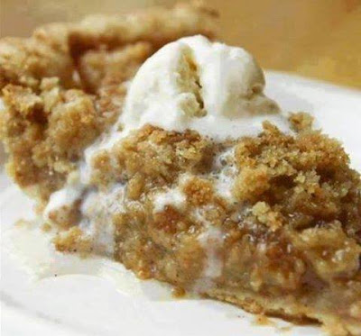 Cinnamon Crumble Apple Pie