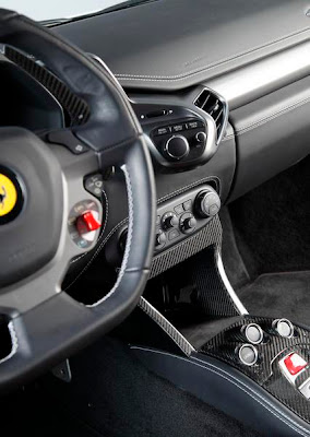 Novitec Rosso Ferrari 458 Italia interior 