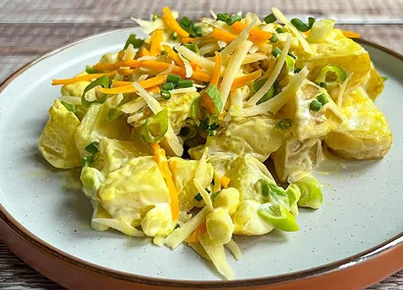 Potato salad with cheese